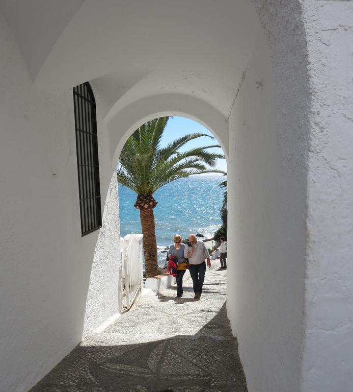 Apartamento Cala Bajo Nerja Kültér fotó